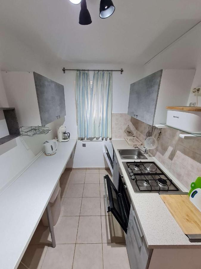 Apartmani Lovre I Zara Esterno foto