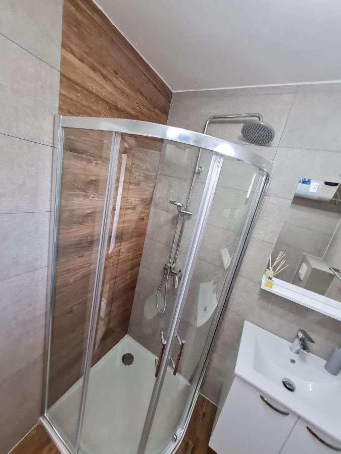 Apartmani Lovre I Zara Esterno foto