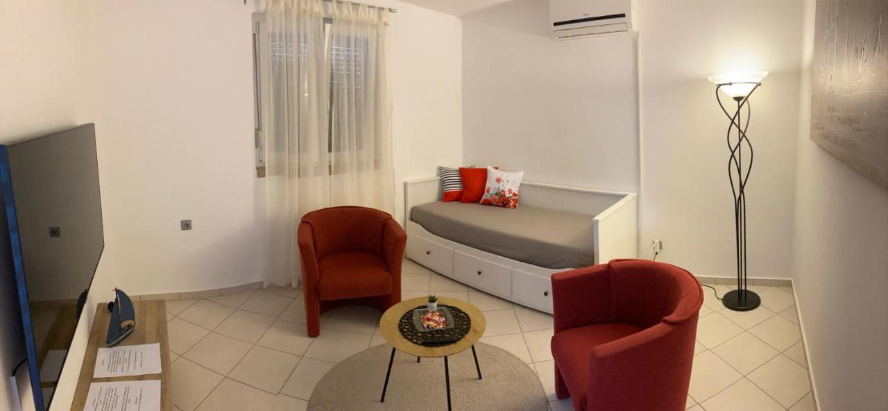 Apartmani Lovre I Zara Esterno foto